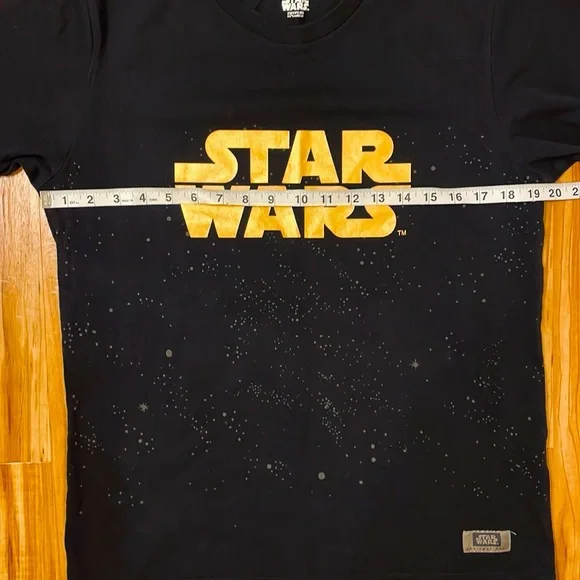 Uniqlo & Star Wars tee size L - Picture 6 of 7